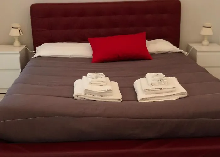 Alojamento de Acomodação e Pequeno-almoço Almayer Al Duomo 3*